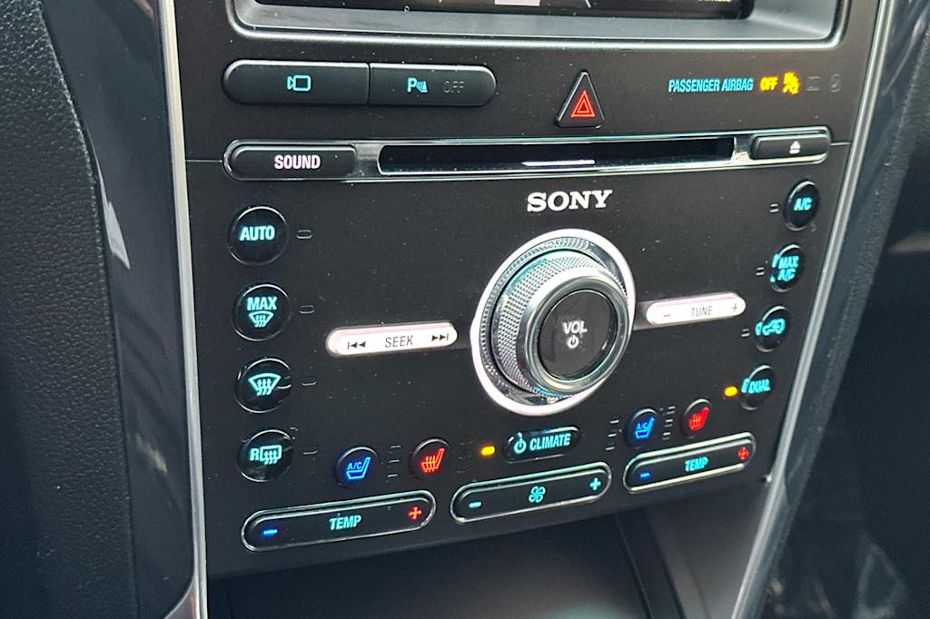 Thumbnail: 2016 Ford Explorer - 26