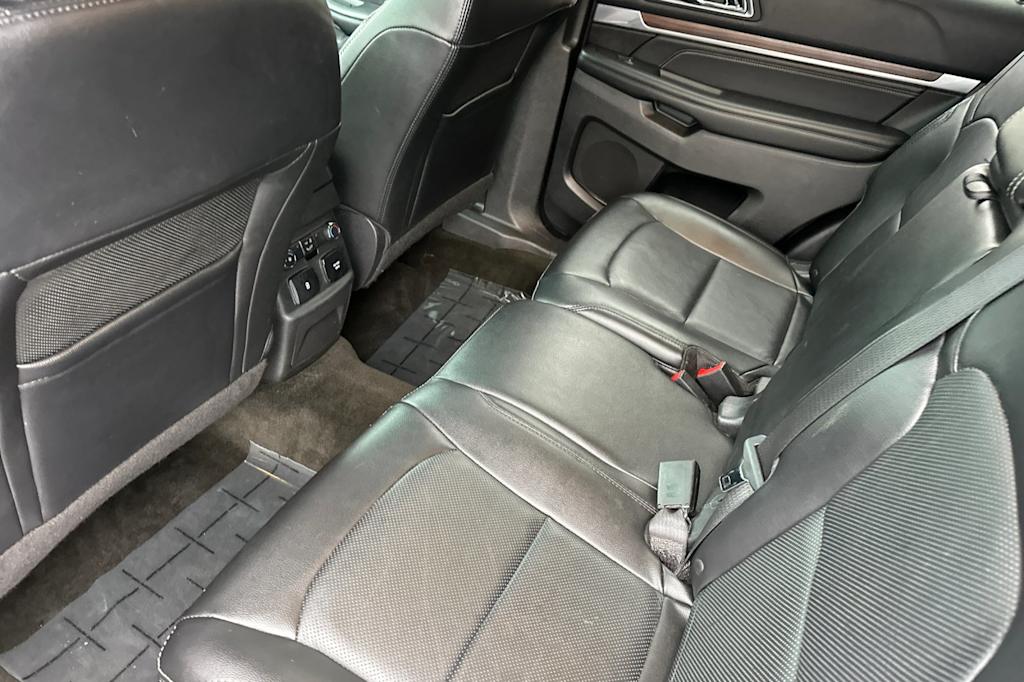 Thumbnail: 2016 Ford Explorer - 12