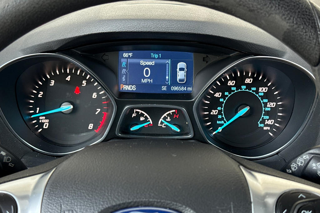 Thumbnail: 2014 Ford Escape - 15