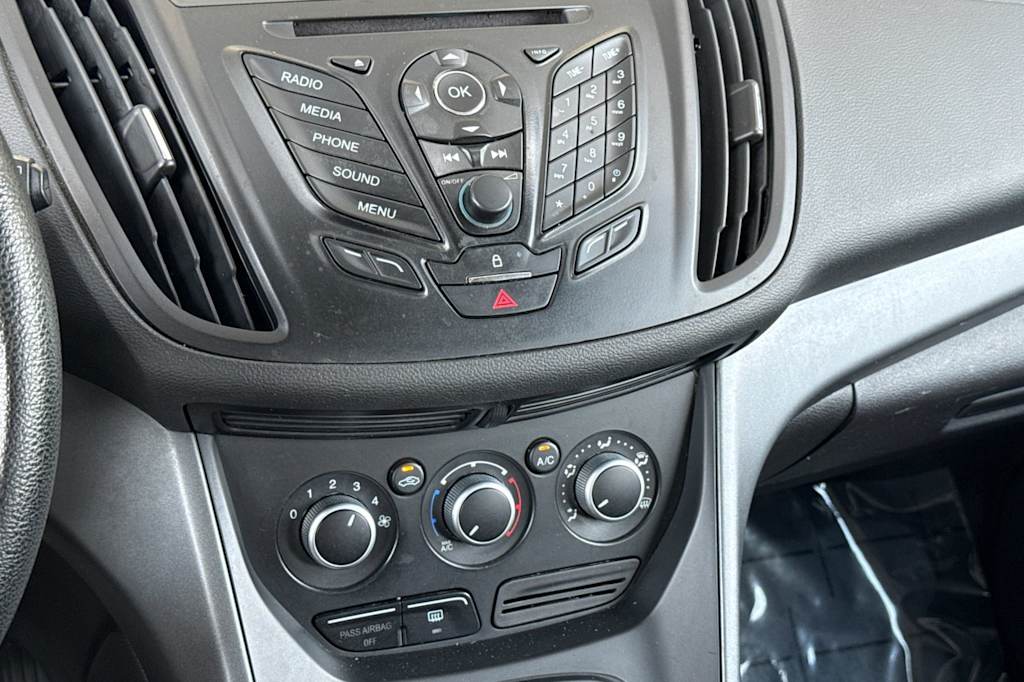 Thumbnail: 2014 Ford Escape - 25