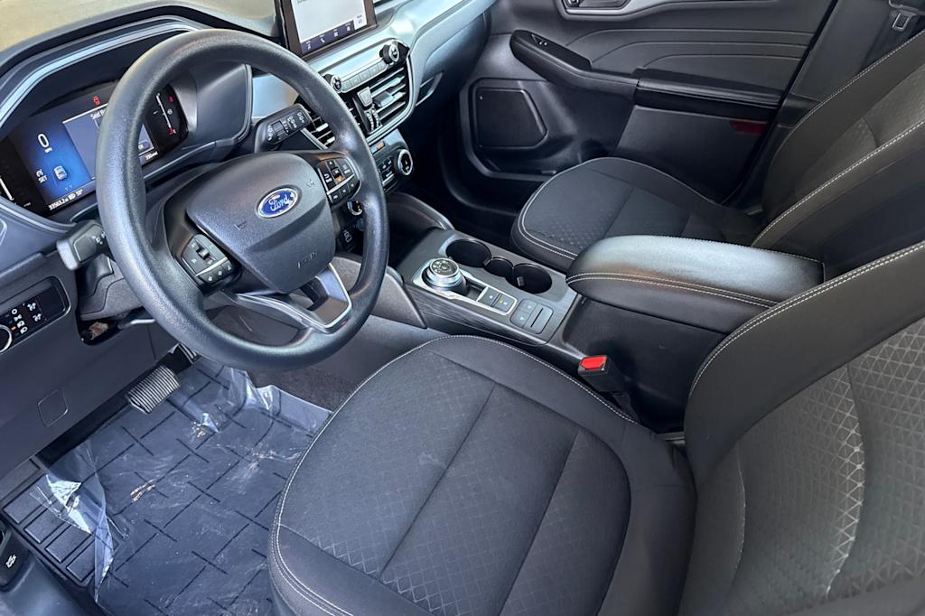Thumbnail: 2025 Ford Escape - 10