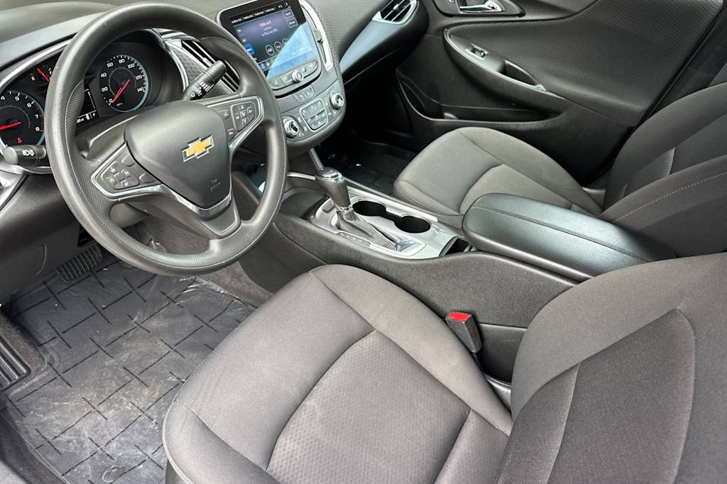 Thumbnail: 2020 Chevrolet Malibu - 9