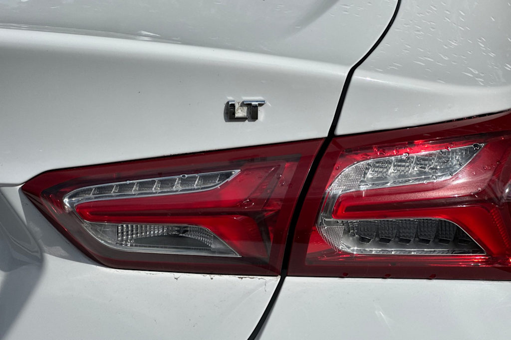 Thumbnail: 2020 Chevrolet Malibu - 27
