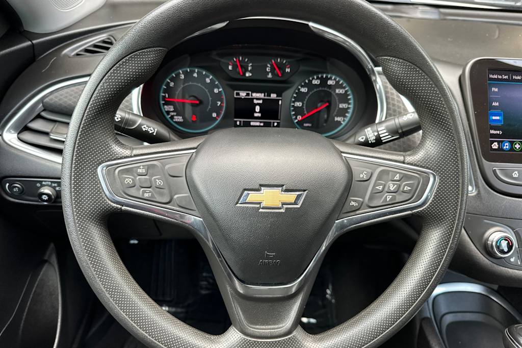Thumbnail: 2020 Chevrolet Malibu - 12