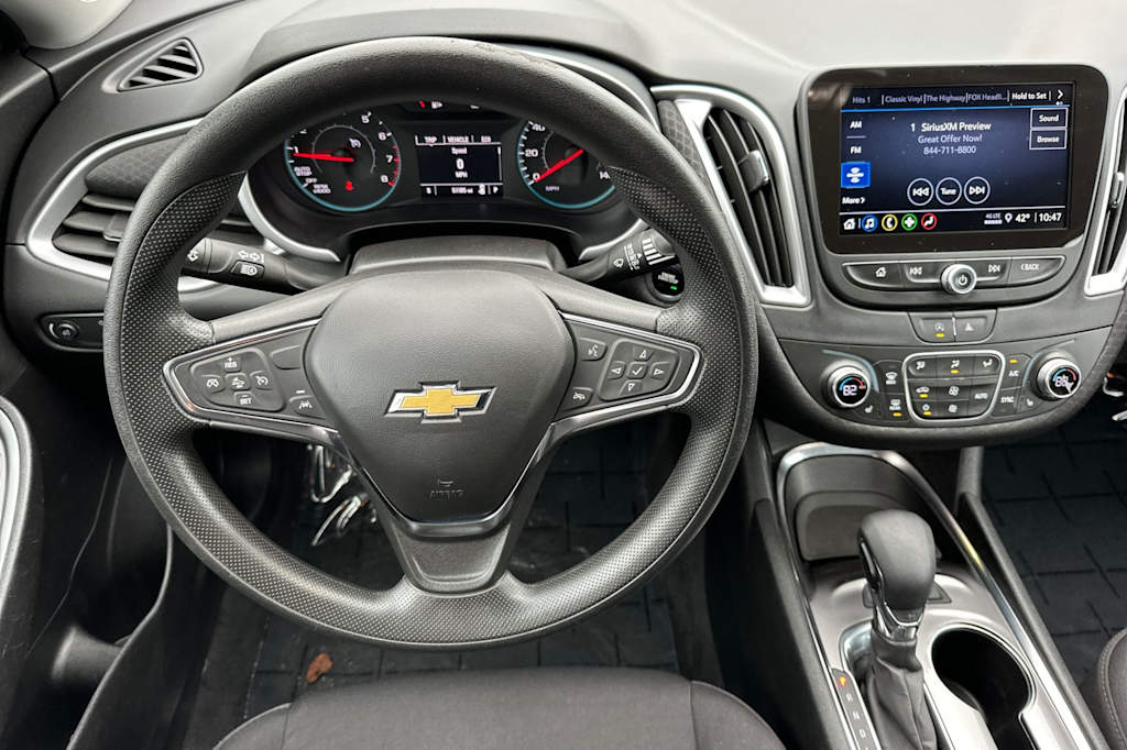 Thumbnail: 2024 Chevrolet Malibu - 8