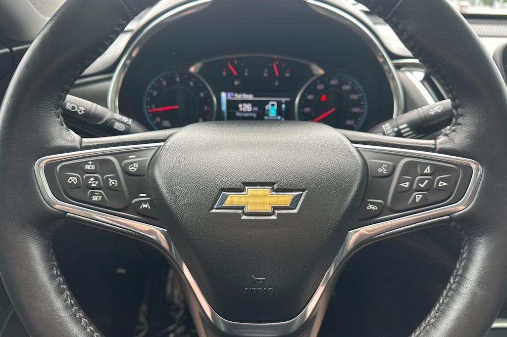 Thumbnail: 2017 Chevrolet Malibu - 26