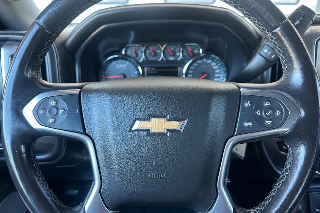 Thumbnail: 2015 Chevrolet Silverado 2500 - 24