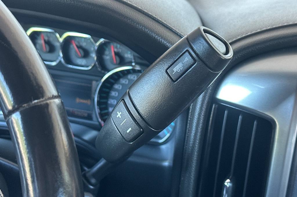 Thumbnail: 2015 Chevrolet Silverado 2500 - 23