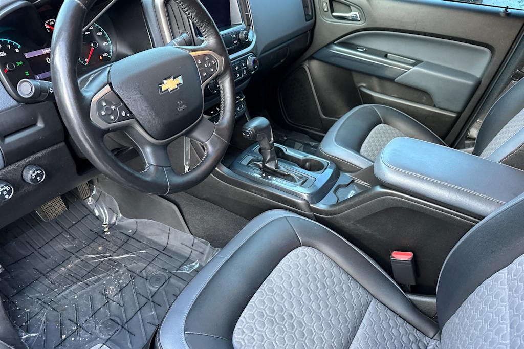 Thumbnail: 2019 Chevrolet Colorado - 8