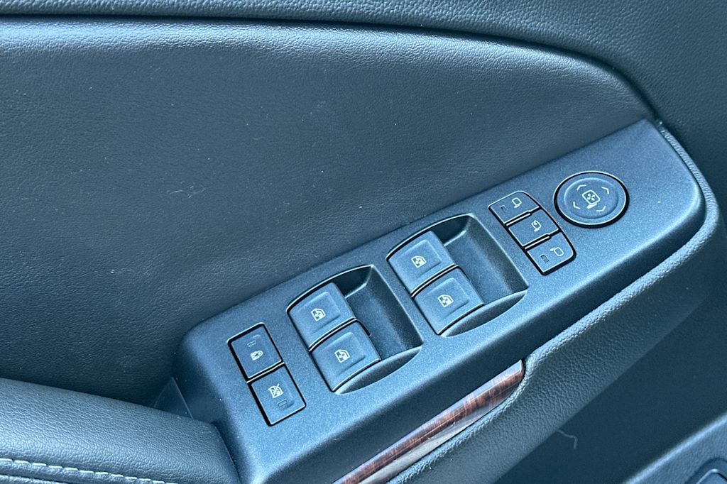 Thumbnail: 2019 GMC Yukon - 21
