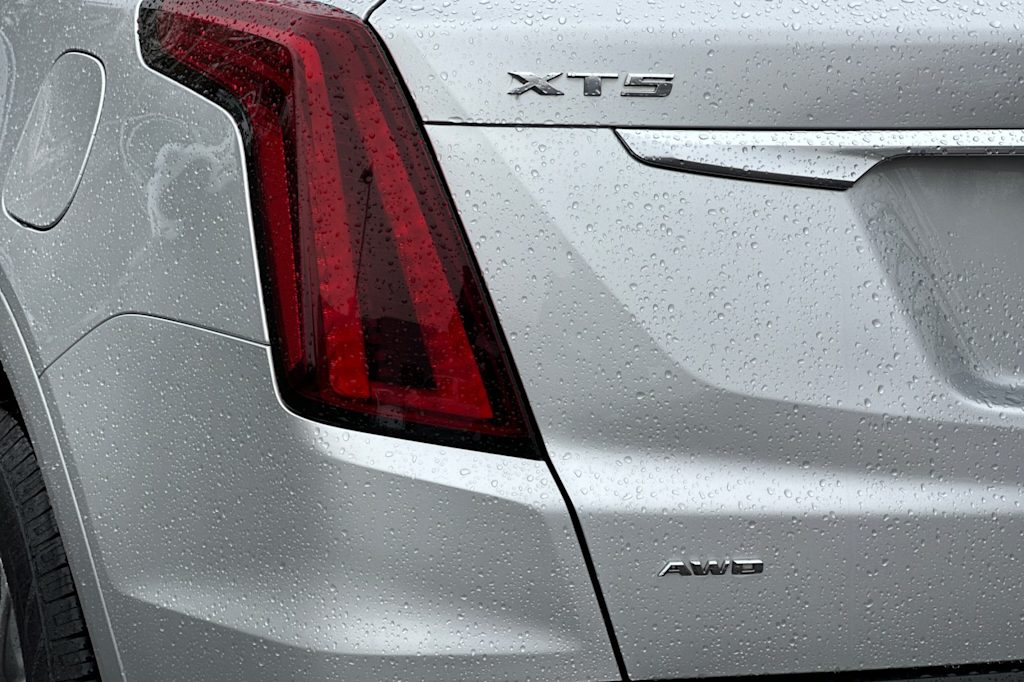 Thumbnail: 2020 Cadillac XT5 - 28