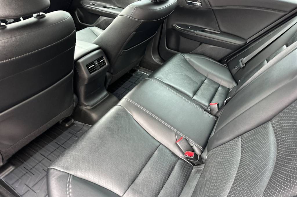 Thumbnail: 2017 Honda Accord - 9