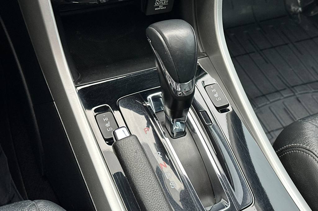 Thumbnail: 2017 Honda Accord - 13