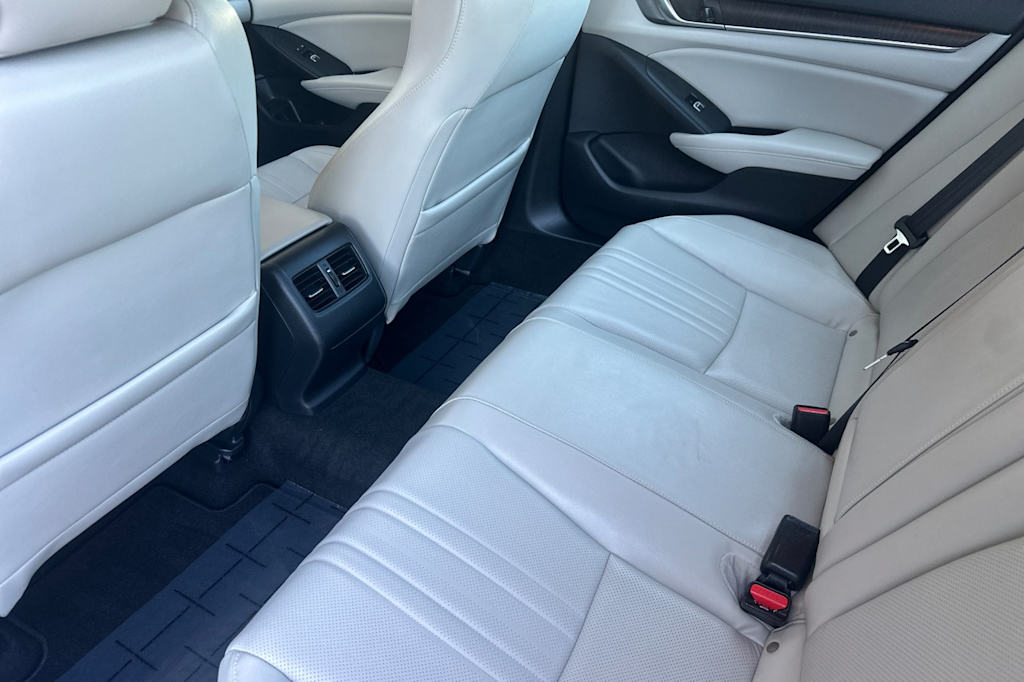 Thumbnail: 2018 Honda Accord - 9