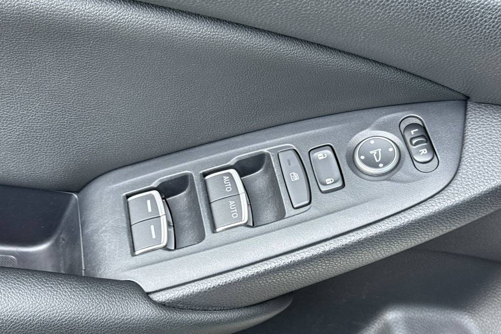 Thumbnail: 2019 Honda Accord - 21