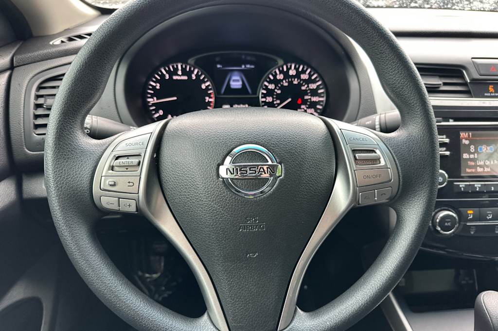Thumbnail: 2015 Nissan Altima - 26