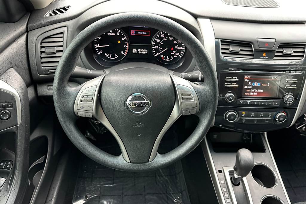 Thumbnail: 2015 Nissan Altima - 12