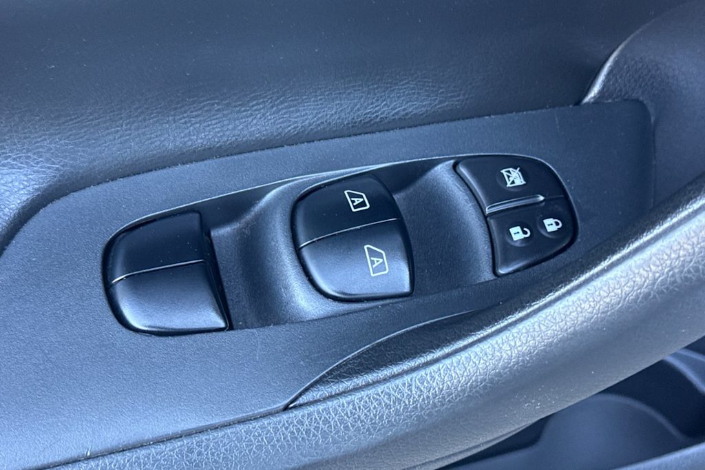 Thumbnail: 2018 Nissan Altima - 22