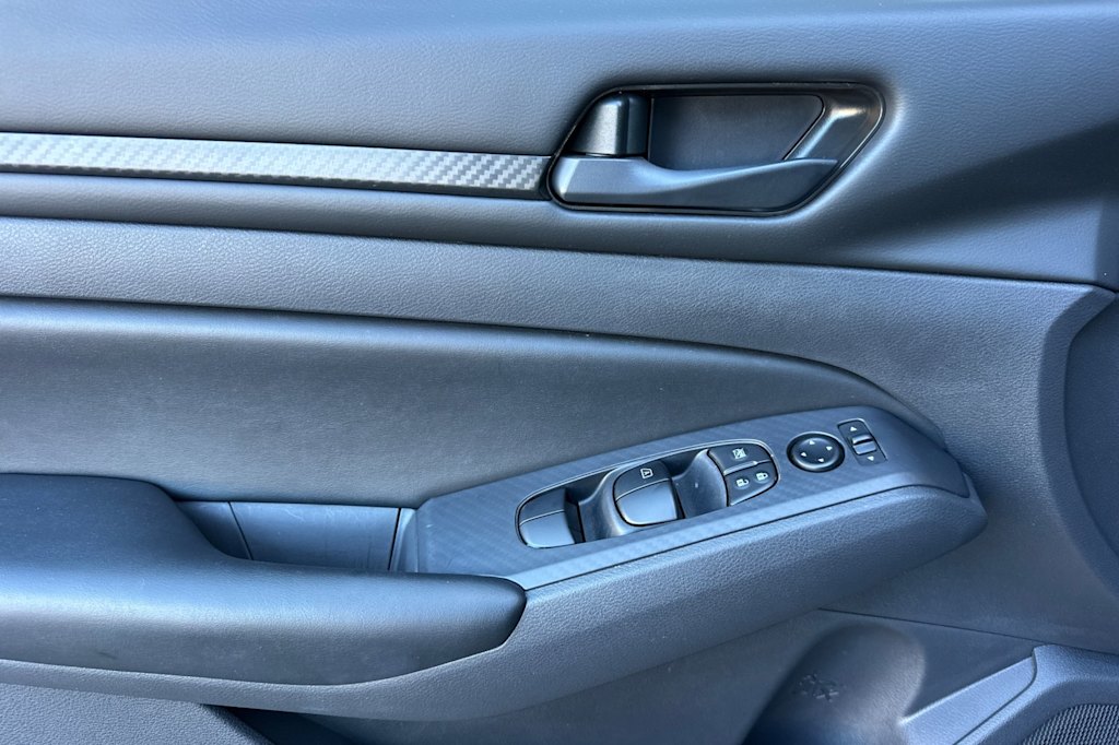 Thumbnail: 2025 Nissan Altima - 20