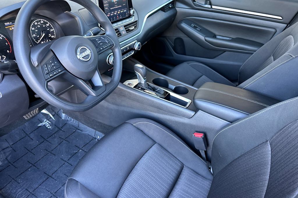 Thumbnail: 2025 Nissan Altima - 8