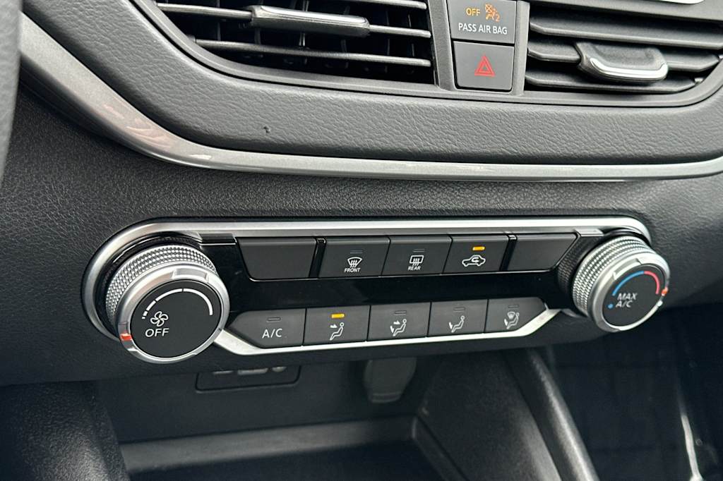 Thumbnail: 2025 Nissan Altima - 23