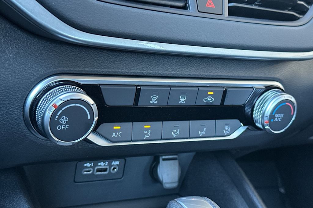 Thumbnail: 2025 Nissan Altima - 25