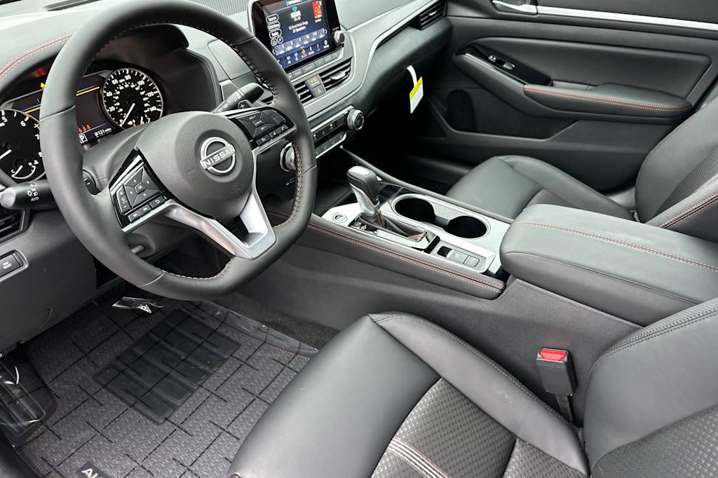 Thumbnail: 2025 Nissan Altima - 8