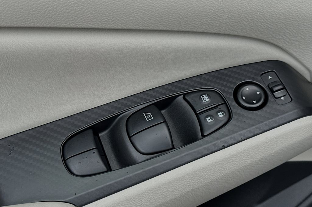 Thumbnail: 2025 Nissan Altima - 21