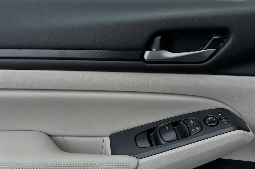 Thumbnail: 2025 Nissan Altima - 20