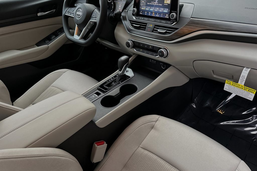 Thumbnail: 2025 Nissan Altima - 13