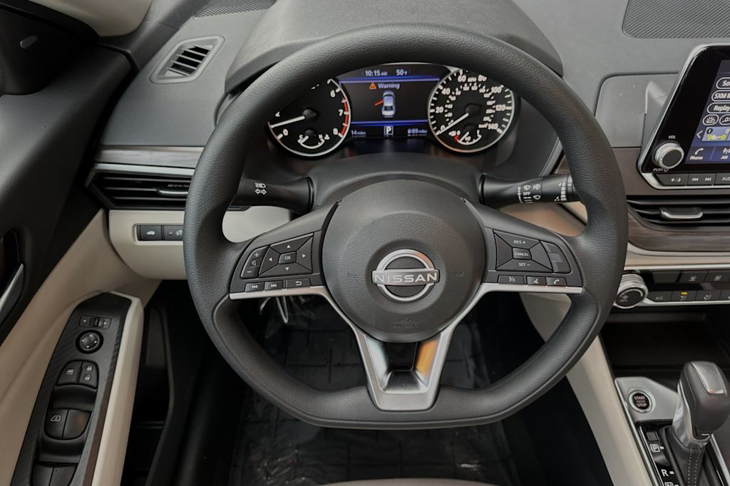 Thumbnail: 2025 Nissan Altima - 12