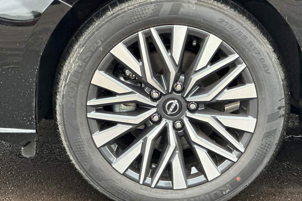 Thumbnail: 2025 Nissan Altima - 8