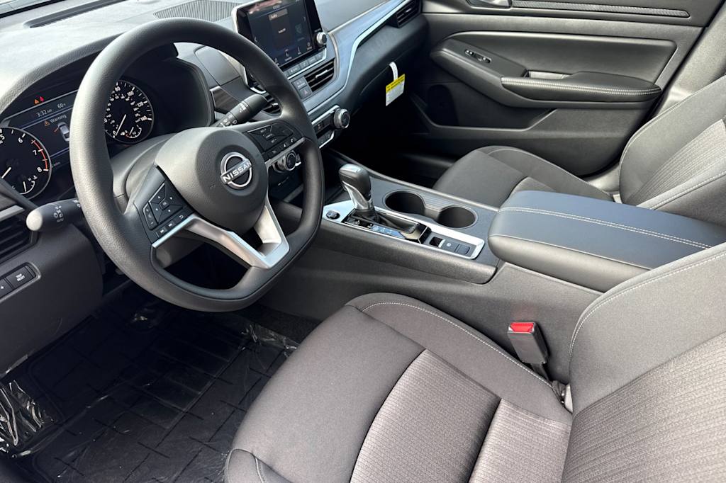 Thumbnail: 2026 Nissan Altima - 9