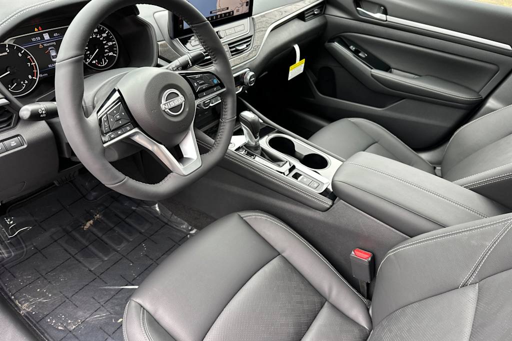 Thumbnail: 2025 Nissan Altima - 8