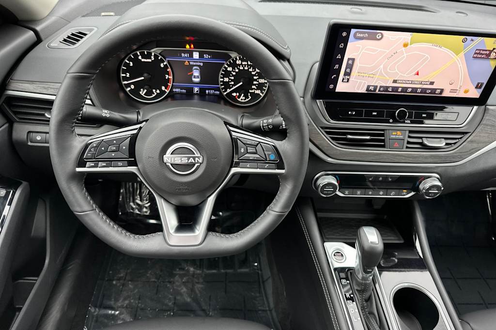 Thumbnail: 2025 Nissan Altima - 8