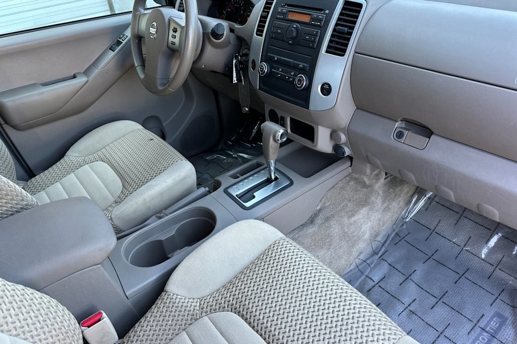 Thumbnail: 2010 Nissan Frontier - 12