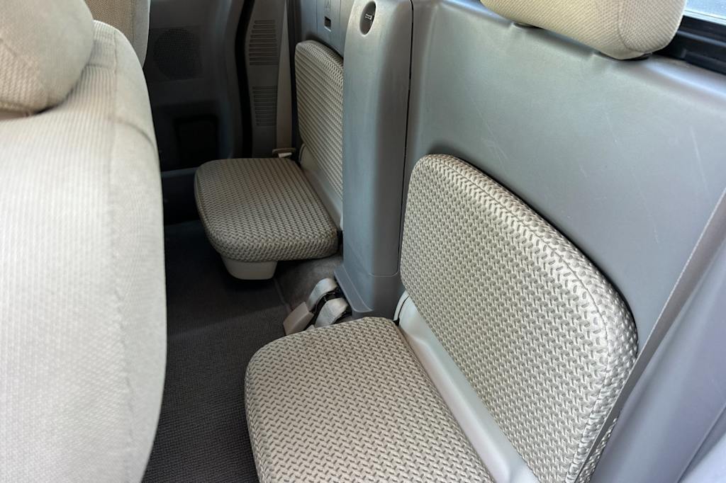 Thumbnail: 2010 Nissan Frontier - 10