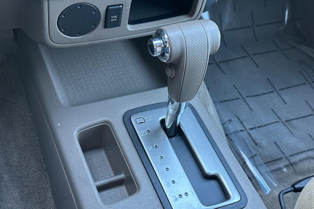 Thumbnail: 2010 Nissan Frontier - 15