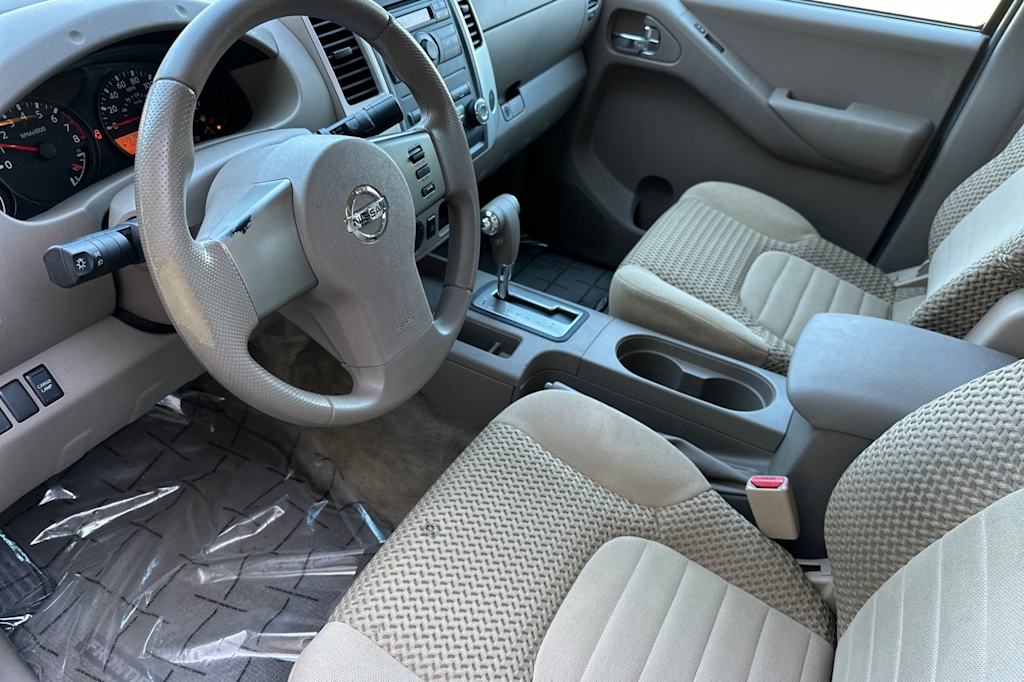 Thumbnail: 2010 Nissan Frontier - 11