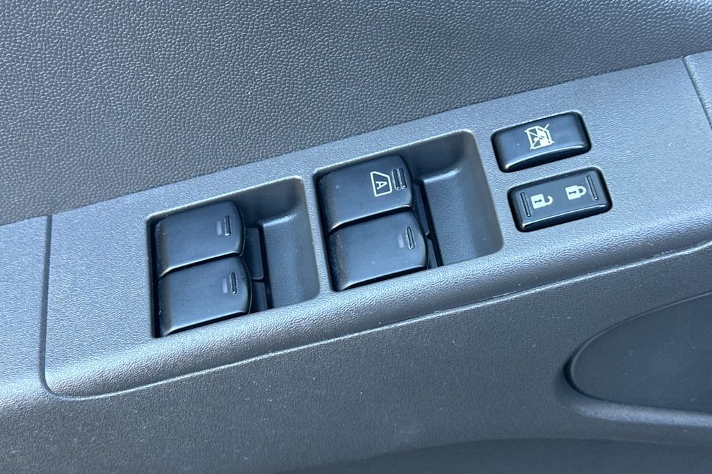 Thumbnail: 2012 Nissan Frontier - 21