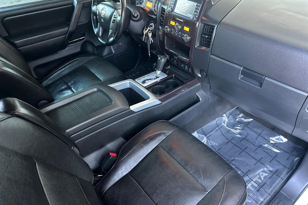 Thumbnail: 2013 Nissan Titan - 11