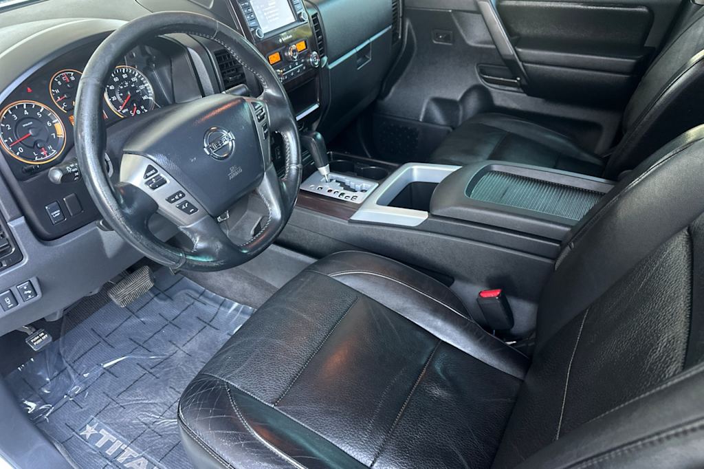 Thumbnail: 2013 Nissan Titan - 10