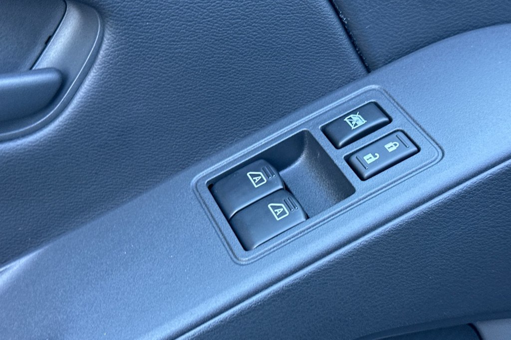 Thumbnail: 2026 Nissan Frontier - 8