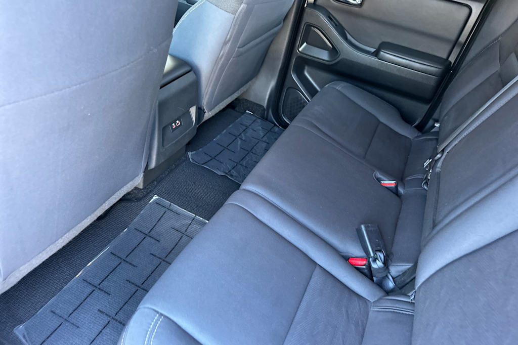 Thumbnail: 2023 Nissan Frontier - 10