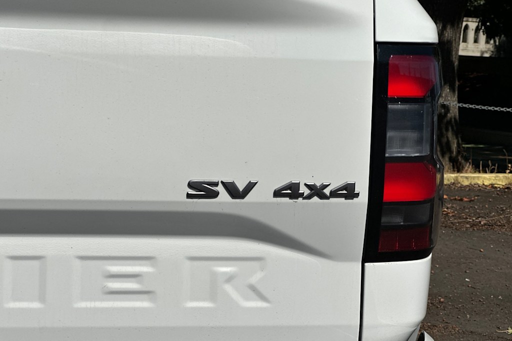 Thumbnail: 2023 Nissan Frontier - 27