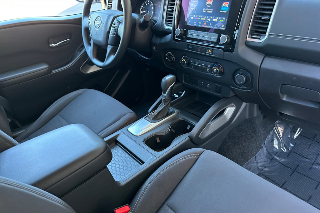 Thumbnail: 2023 Nissan Frontier - 12