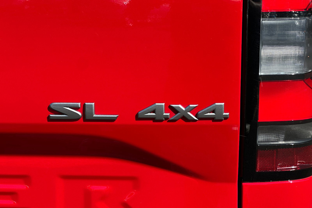 Thumbnail: 2024 Nissan Frontier - 7