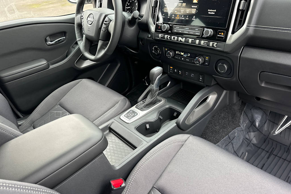 Thumbnail: 2026 Nissan Frontier - 11