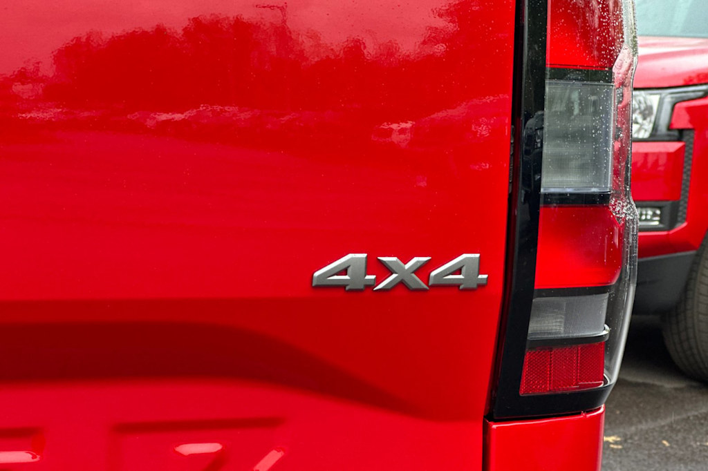 Thumbnail: 2025 Nissan Frontier - 25