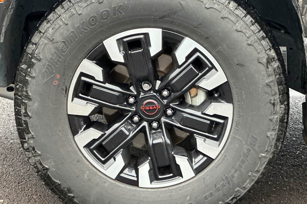 Thumbnail: 2023 Nissan Frontier - 8